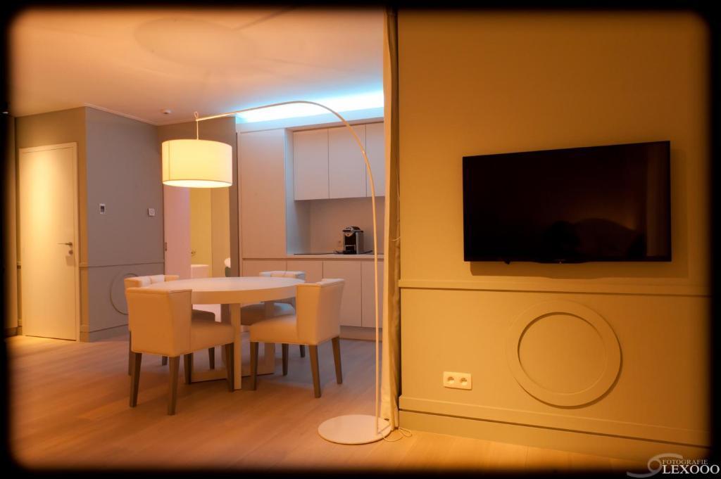 Vixx Suites Мехелен Номер фото