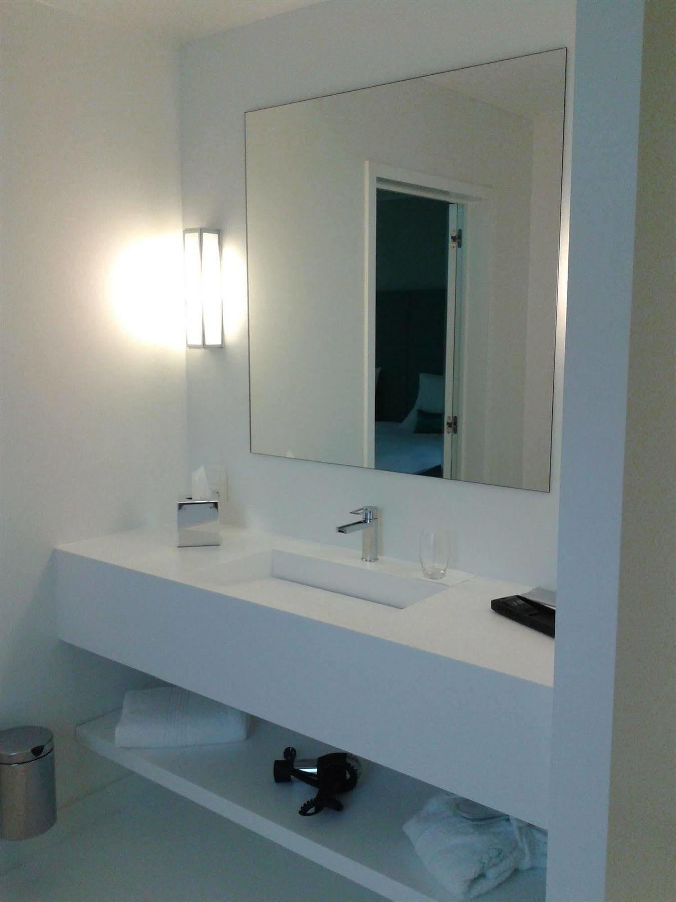 Vixx Suites Мехелен Экстерьер фото